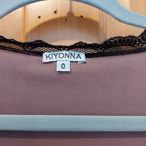 Kiyonna Juliet wrap top in blush/black lace Size 10/12 large - Picture 7 of 9